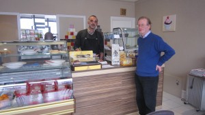 Here I am after enjoying a coffee in Sammy's coffee shop in Chiltern Drive near Berrylands Station.